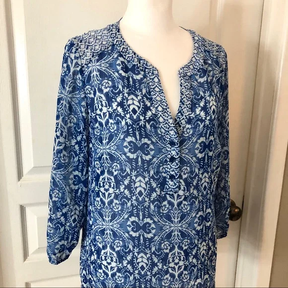 3/$20 New Directions blue blouse - Picture 2 of 6